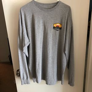 NWT! Vans XL Longsleeve Tee
